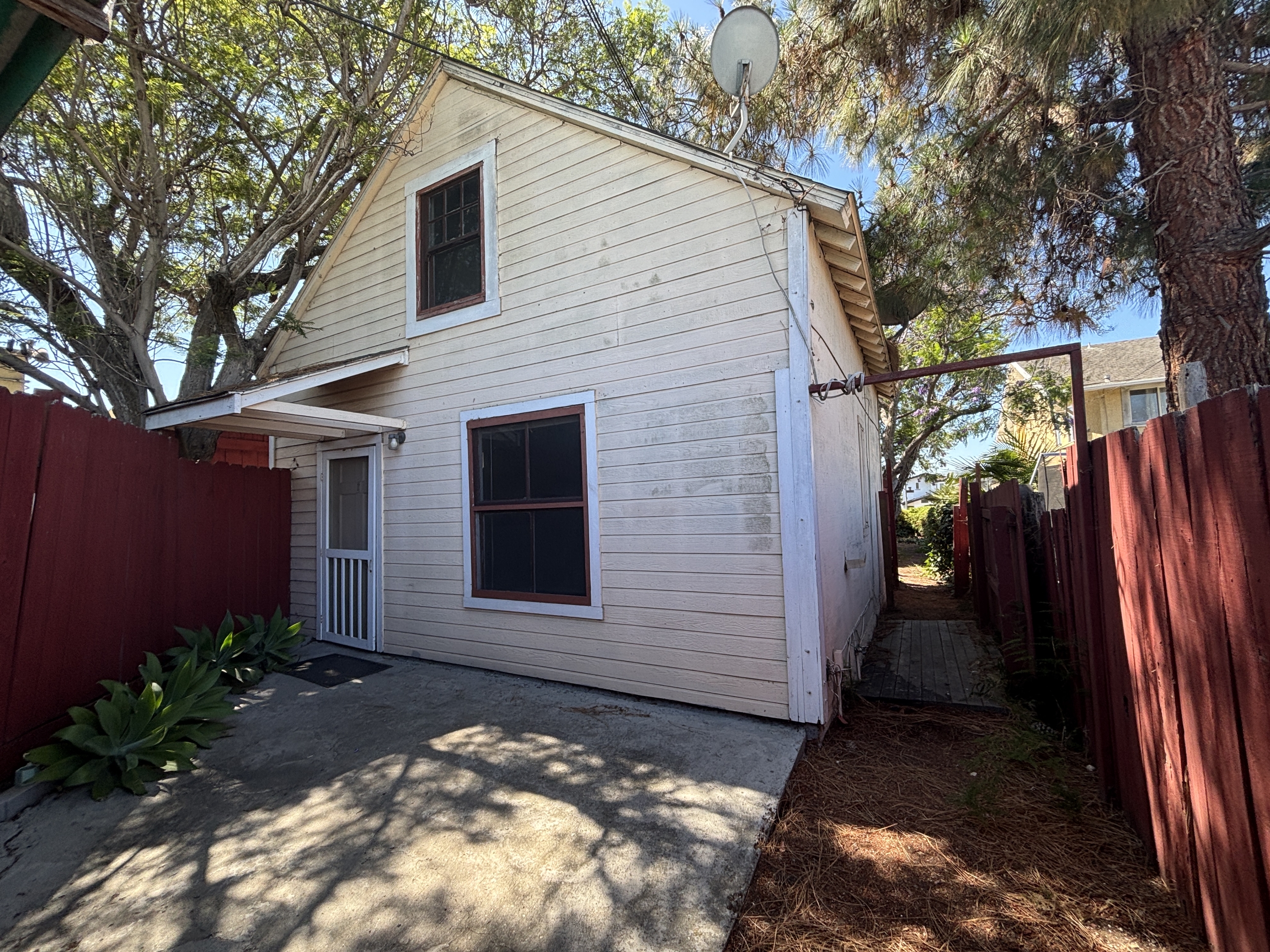 2948 B Street - B